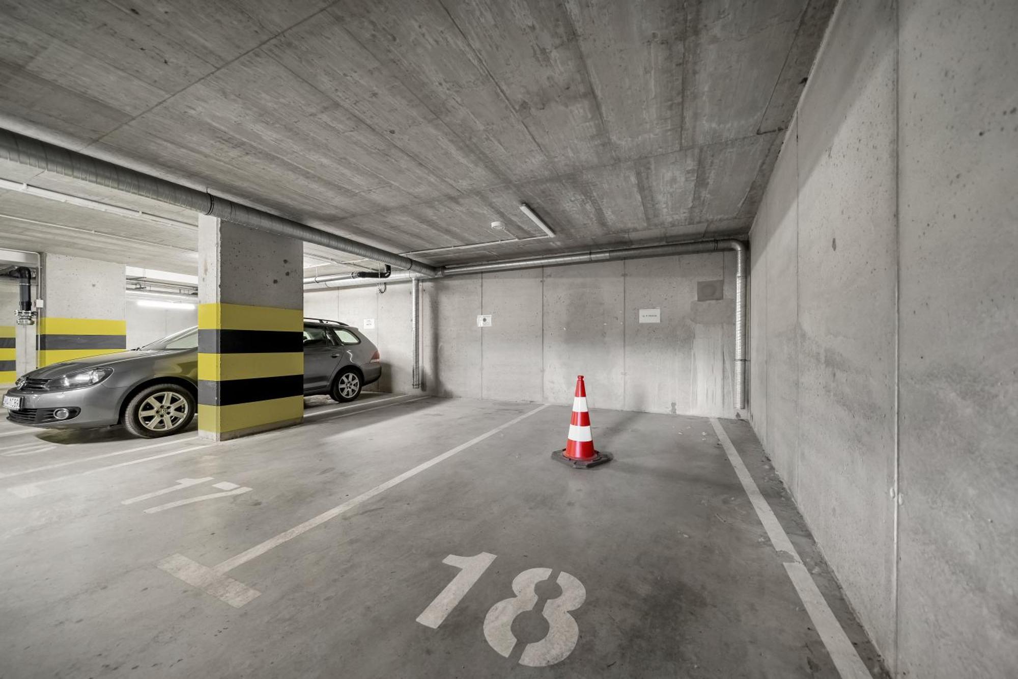 National Stadium - Parking, Workspace - By Rentujemy * Varsovia