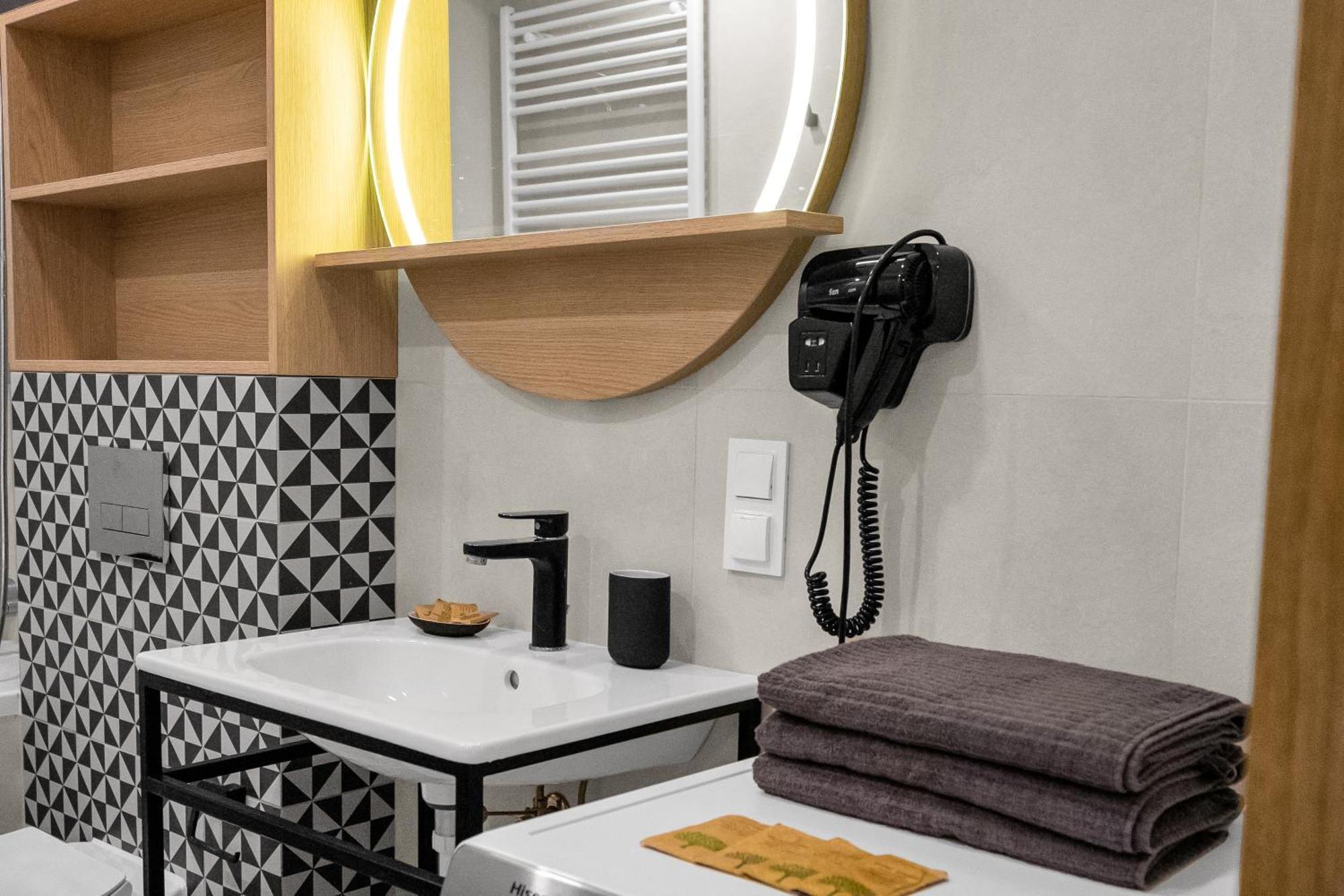 National Stadium - Parking, Workspace - By Rentujemy Apartamento